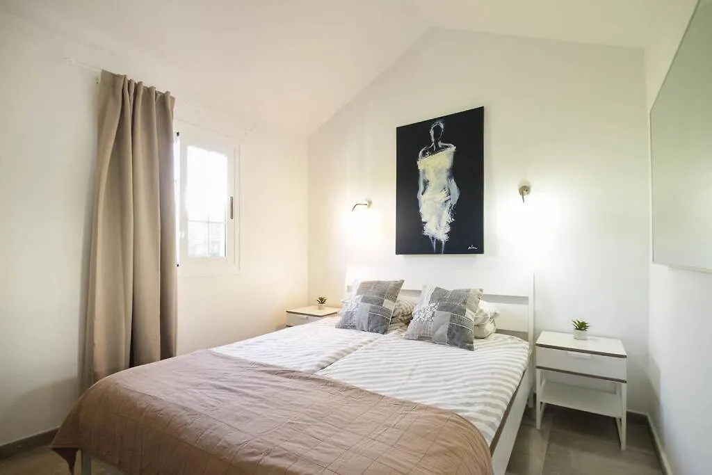 Cozy & Modern Bungalow W/Private Garden Bbq+Wifi Maspalomas  0*, Maspalomas (Gran Canaria)